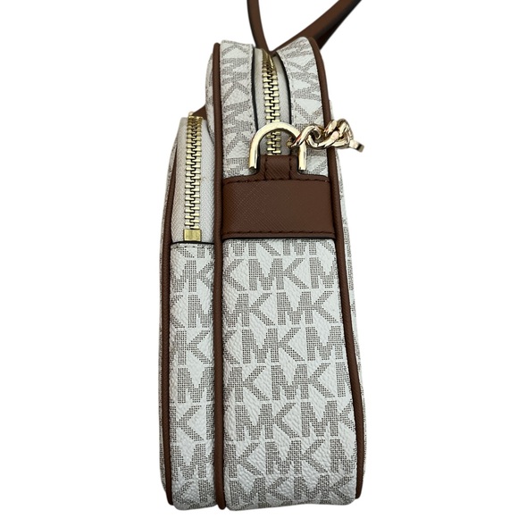 Michael Kors Cream and Brown Crossbody Flight Bag - Picture 5 of 11